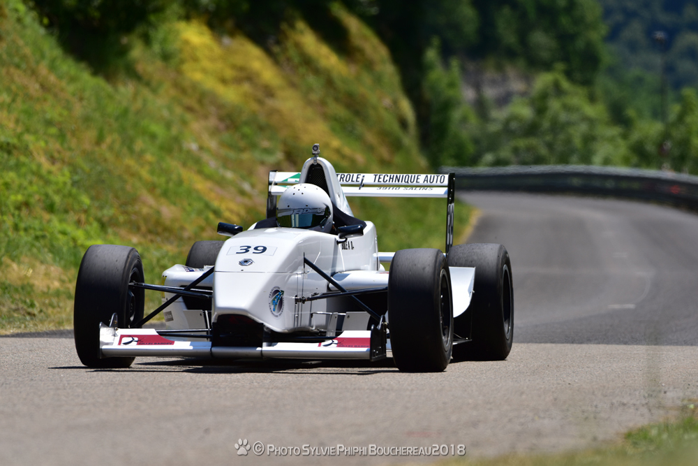 Pour débuter en Course de Côte, Alexandre Bole a opté pour une Formule Renault.