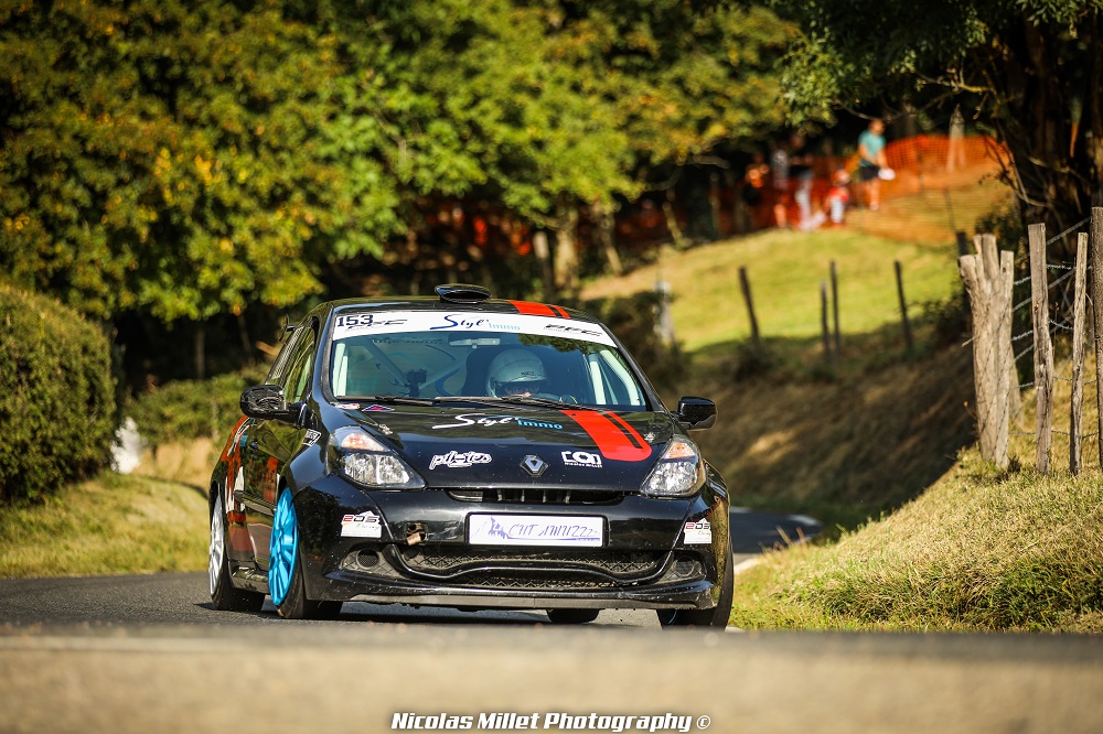C’est au volant d’une Clio Cup 3 que Elie Théophile a pris part à sa première saison sur le Championnat de France de la Montagne.