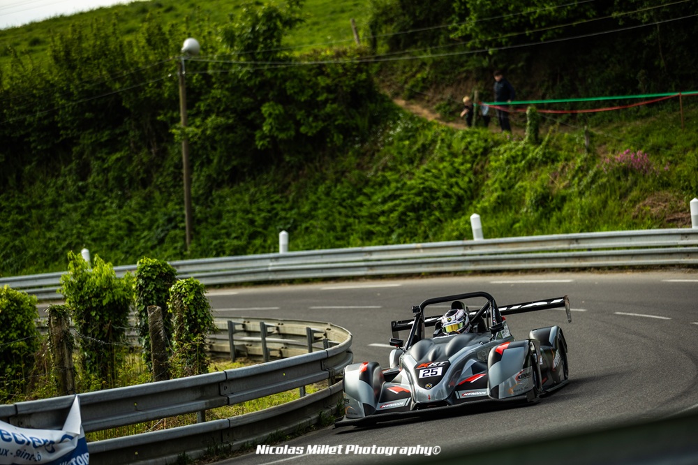 En 2025, François-Xavier Thievant retrouvait le CFM et le volant d’une Nova-Proto NP-03 propulsée par un moteur Ducati.