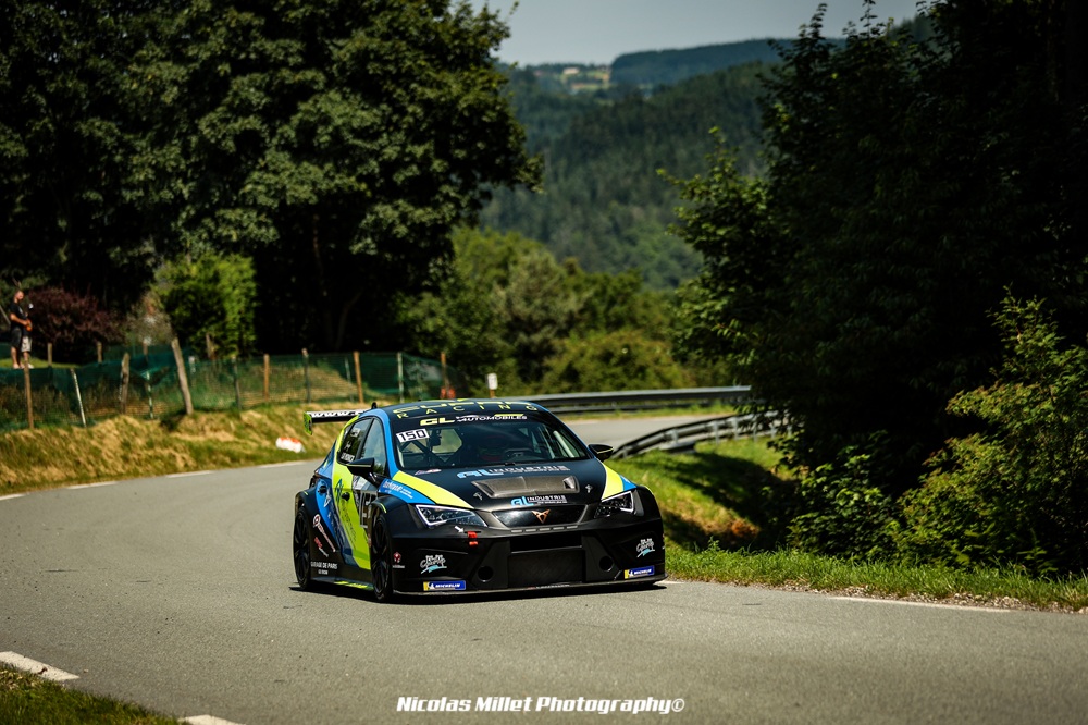 Pour sa campagne 2024, Jennifer La Monica retrouvait le volant de sa Léon Supercopa MK3.