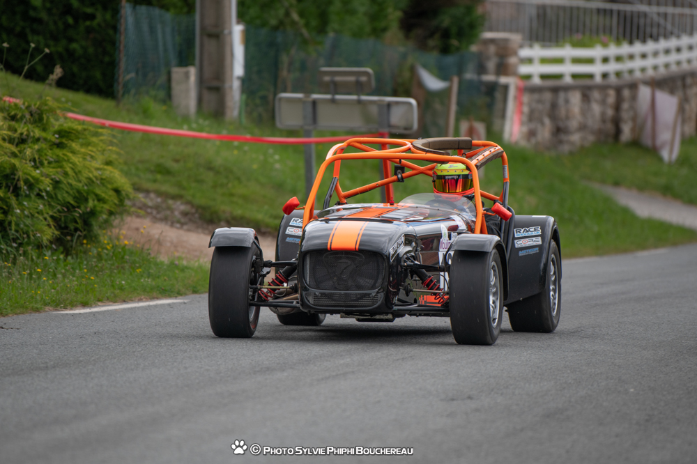 Pour cette saison 2024, Julien Nouveau découvrait une Caterham 420 R.