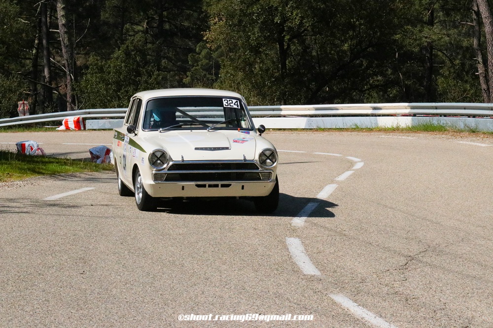 Depuis de nombreuses années, Philippe Vernay est fidèle à la Ford Cortina Lotus.