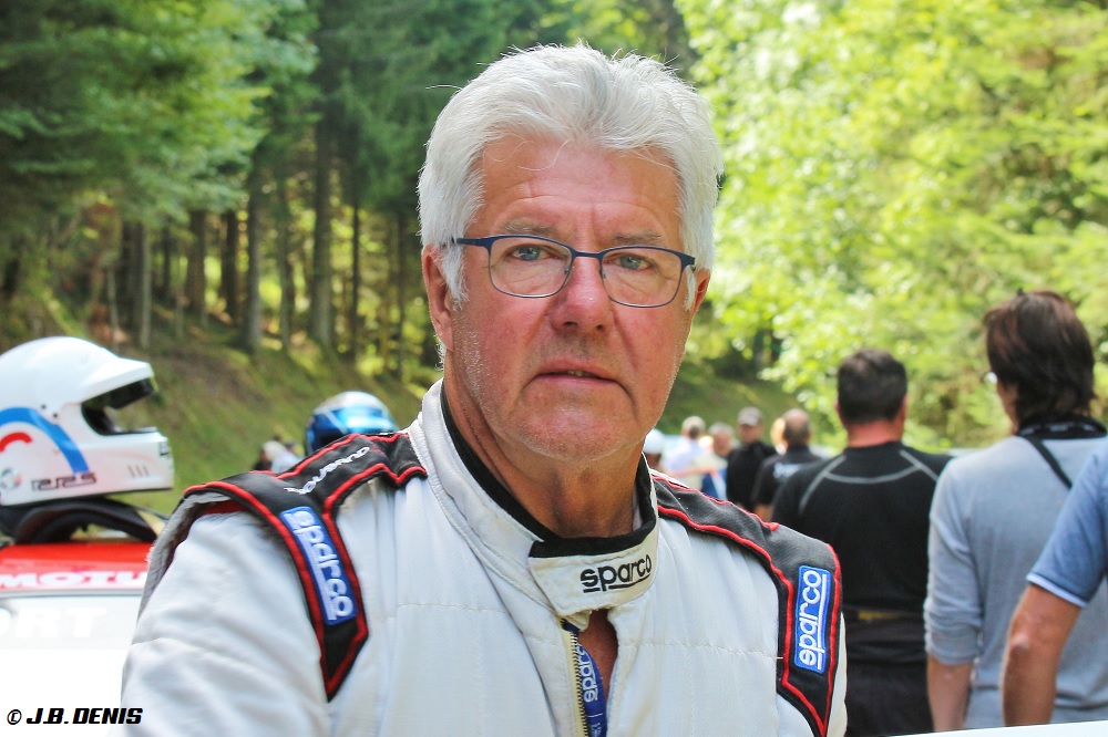 Christian, qui fêtera ses 70 ans courant janvier, conserve toujours un excellent coup de volant.