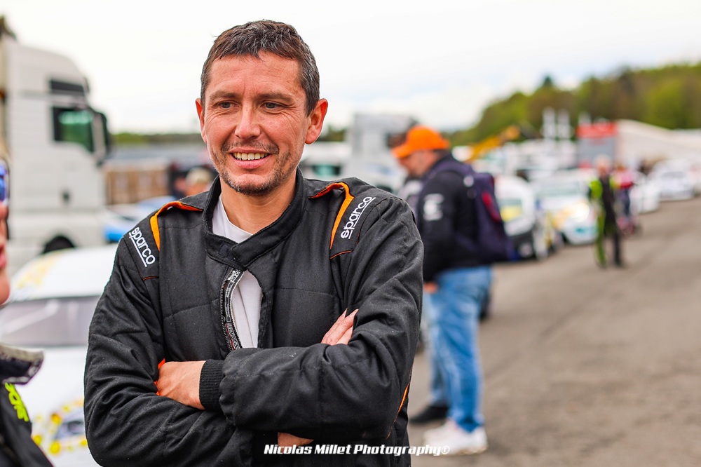 Après avoir remporté à plusieurs reprises le Challenge Open N/2, Julien Nouveau remporte en 2024 le Challenge Open GTTS/2.