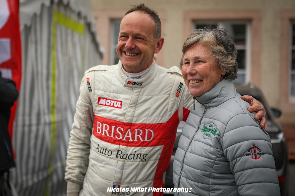 A l’issue de cette saison 2022, Sébastien Brisard (ici en compagnie d’Anne Baverey) remporte un nouveau titre de Champion de France de la Montagne Vhc Sport.