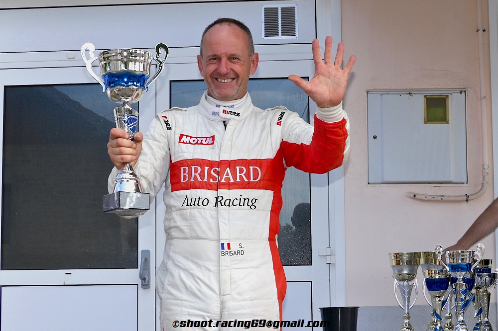 A l’issue de la saison 2023, Sébastien Brisard remporte son troisième titre de Champion de France de la Montagne VHC Sport.