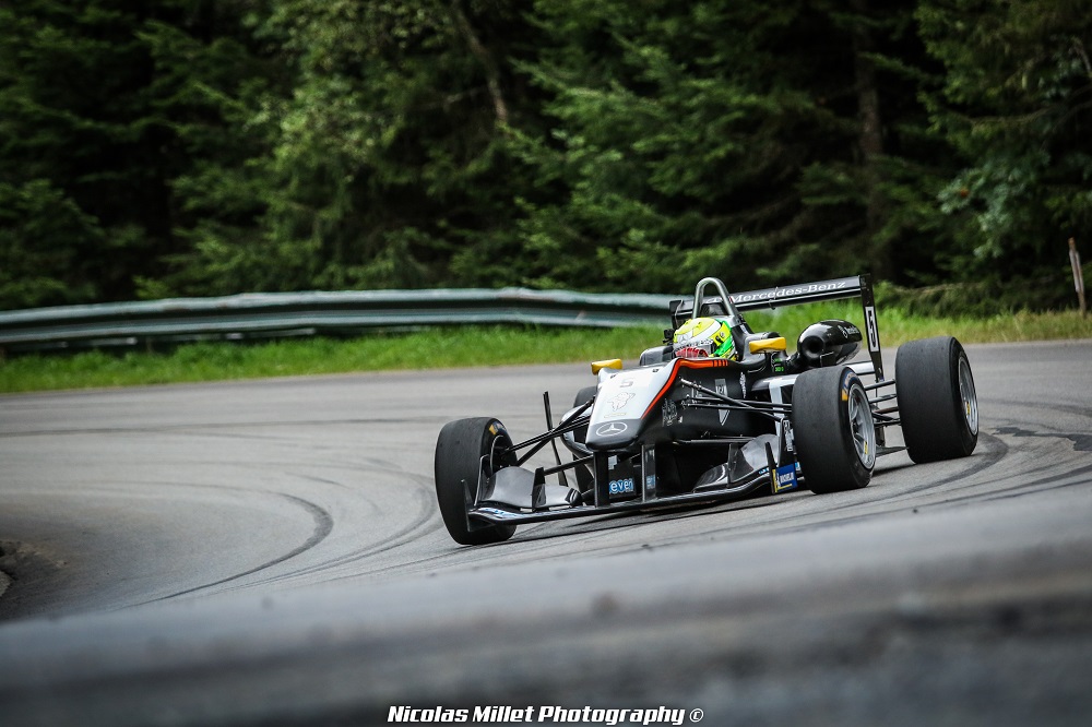 Billy Ritchen conserve son titre en remportant le Challenge Open F3.