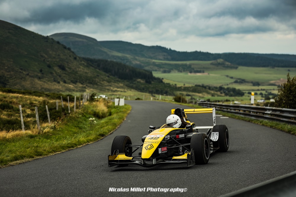 En 2024, c’est sur l’ensemble des épreuves du CFM que l’on retrouvera la Formule Renault d’Antonin Saintmard.