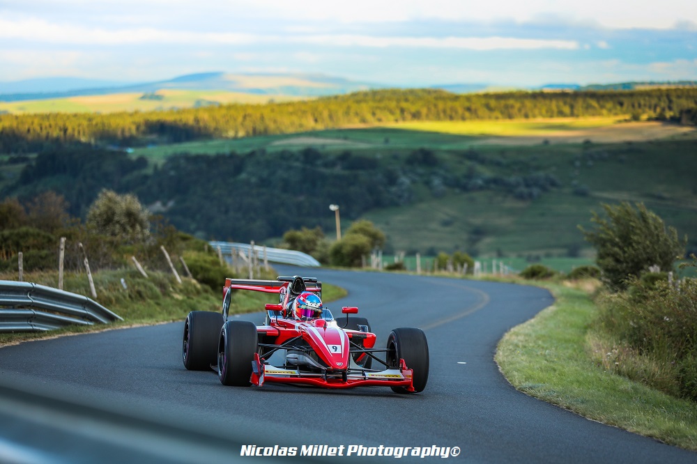 En 2022 Fabien Ponchant a la ferme intention de retrouver le Championnat, toujours au volant de sa Tatuus Formula Master.