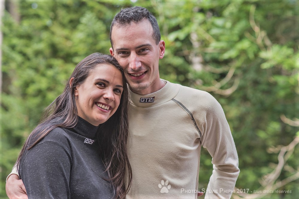 C’est en couple que Marie Cammares et Dimitri Pereira partagent leur passion pour la compétition automobile.