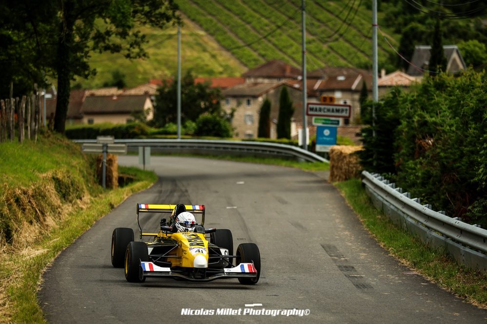 En 2025, une nouvelle monoplace, évoluant en DE/4 viendra remplacer la Formule Renault.