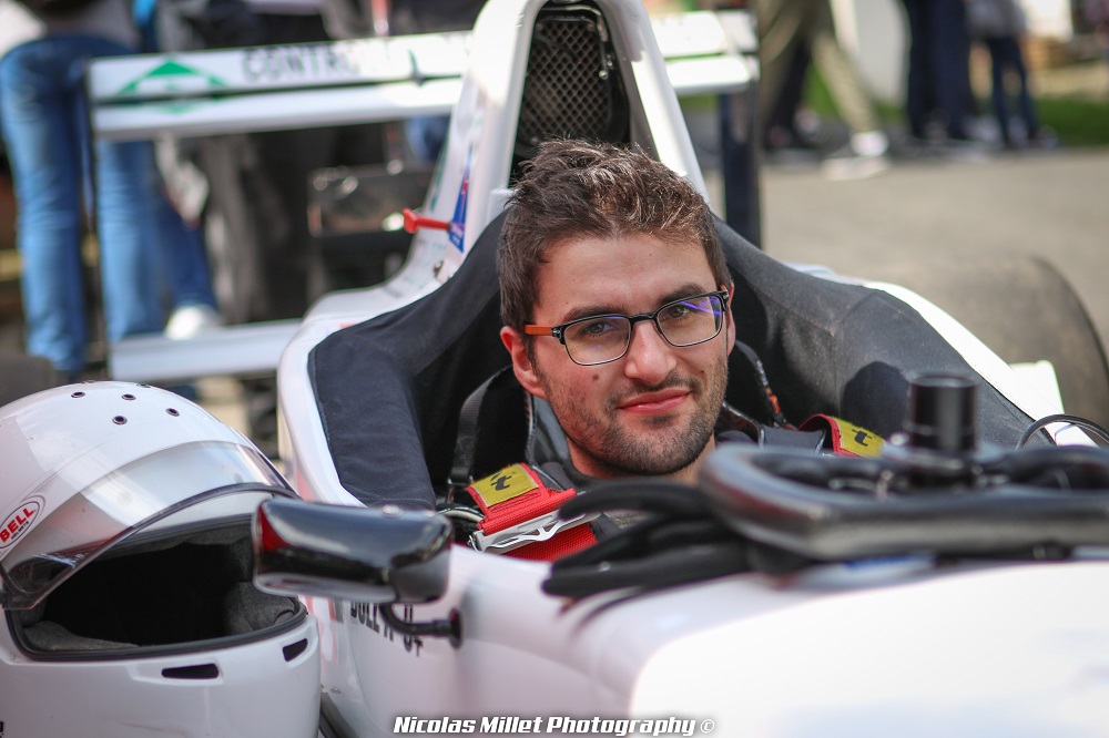 En 2019, Alexandre Bole reprendra le volant de sa Formule Renault avec pour objectif de poursuivre sa progression.