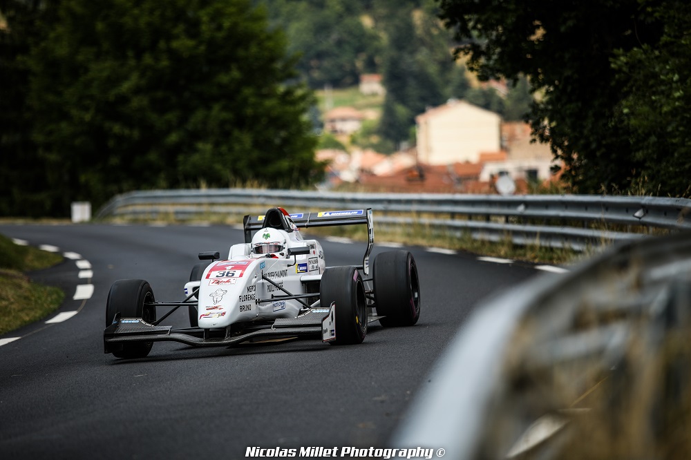 En 2020, Didier Chaumont repartira sur le Championnat, toujours au volant de sa Formule Renault.