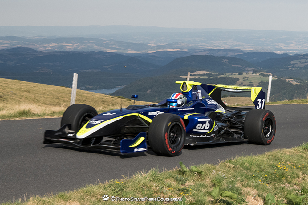 En 2021, Rémi Béchadergue retrouvera le volant de sa Master pour se partager entre épreuves régionales et participations à quelques manches du Championnat.