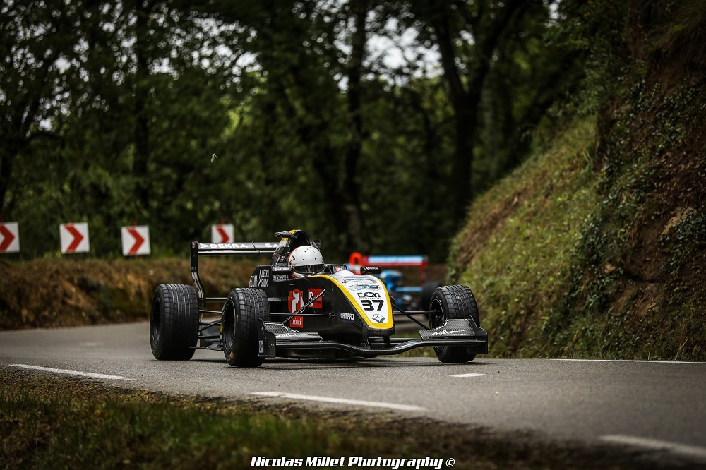 C'est Alexandre Bole qui termine en tête des Formule Renault.