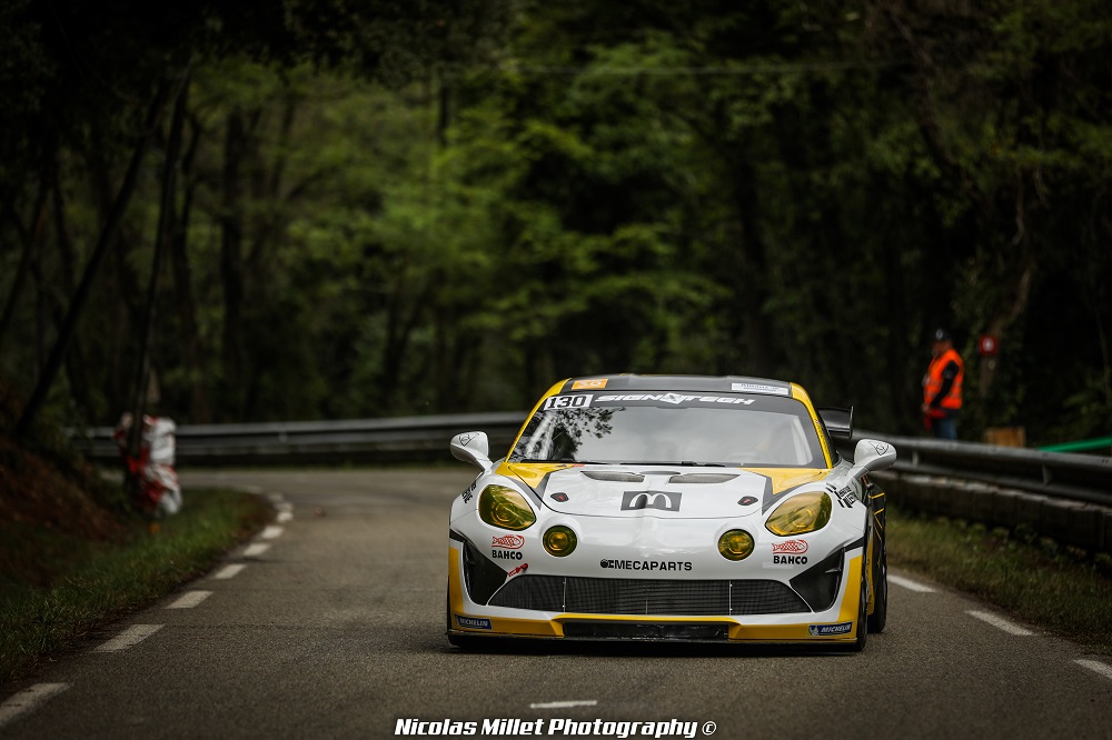 3ème du Championnat, Anthony Dubois remporte le Trophée du Groupe GT Sport.
