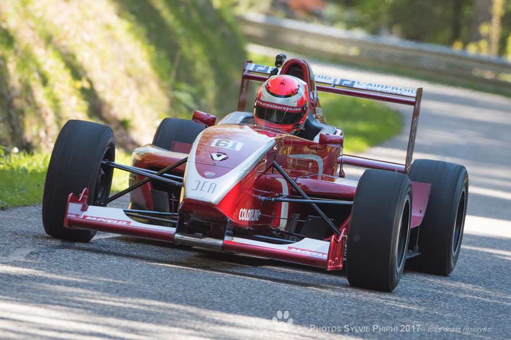 Le tout jeune Kévin Petit signe à Abreschviller son premier succès en Formule Renault B.