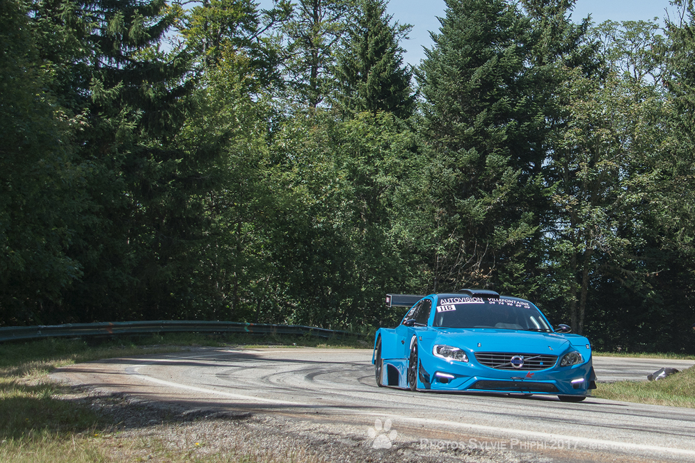 Pierre Béal ne manquera pas de faire rouler sa Volvo TC10 S60 lors de cette journée d'essais.